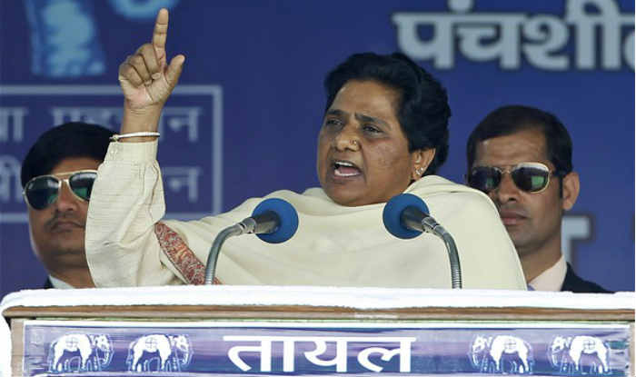 BSP Supremo Mayawati addressing a rally in Kanpur 