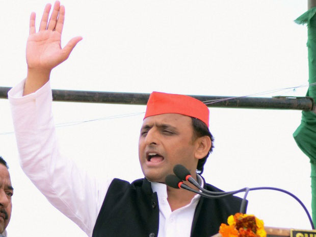 Akhilesh Yadav at the rally in Deoria