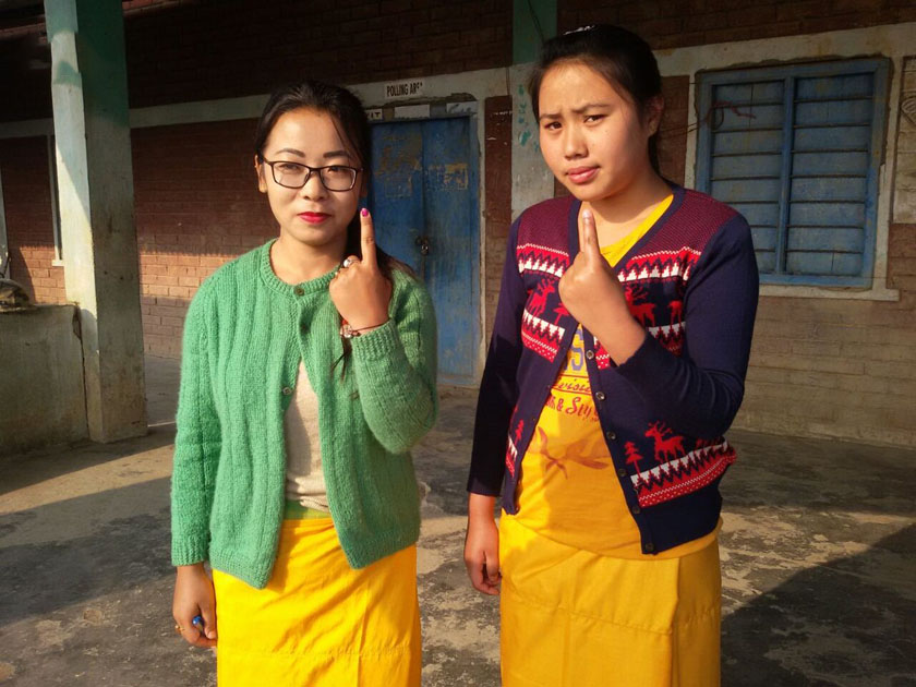 Women cast their vote in Thoubal, Manipur 