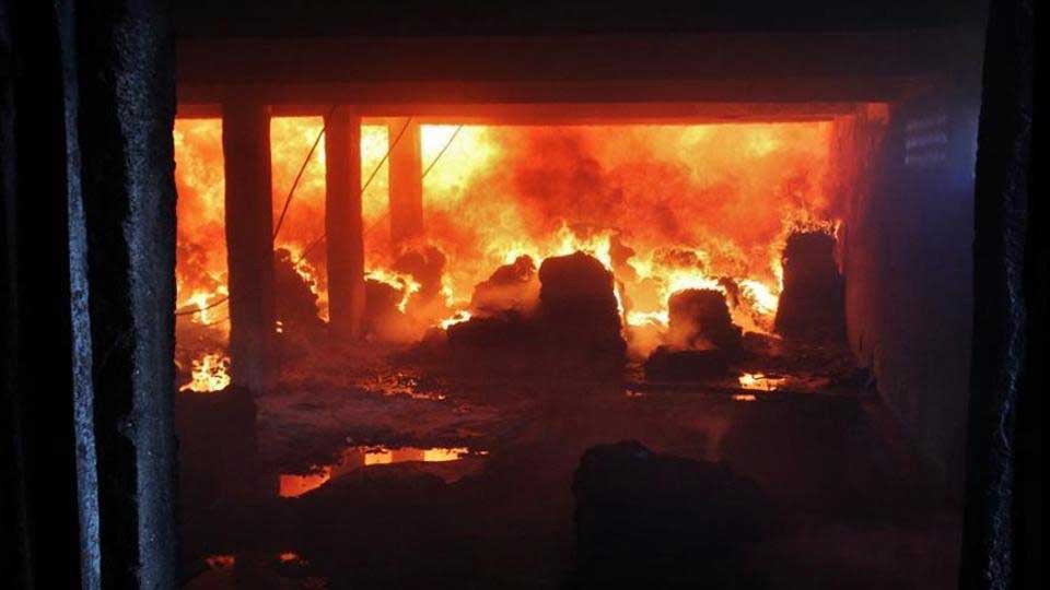 A massive fire in Narela industrial area (File photo)