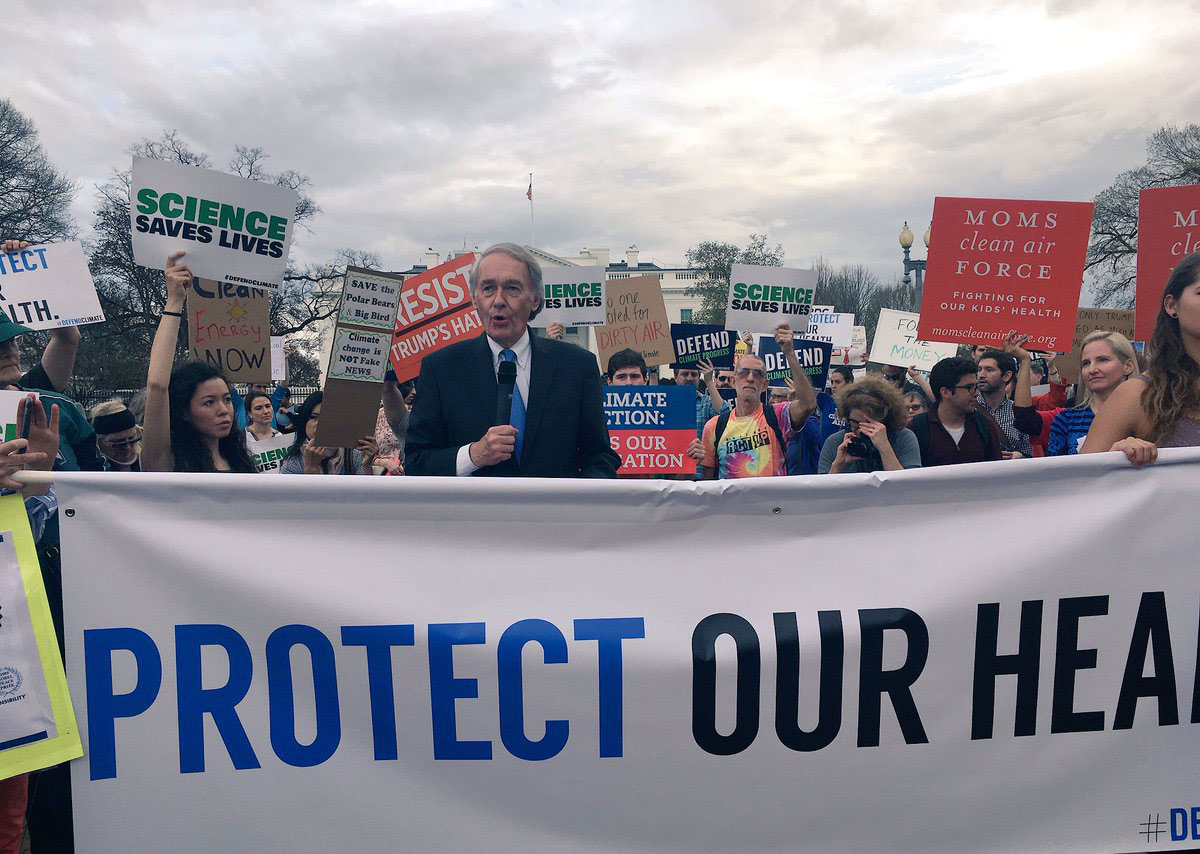 An army of advocates on the steps of the White House to reject Trump's war ClimateAction, cleanenergy & cleanair