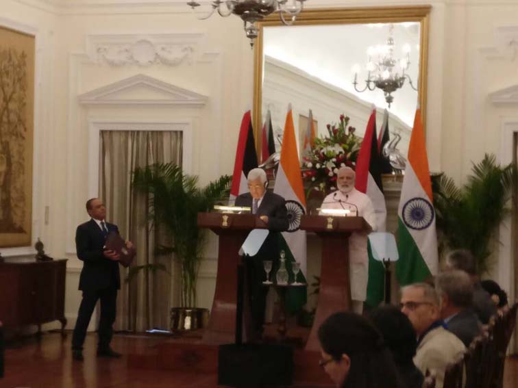 Prime Minister Narendra Modi and Palestinian President Mahmoud Abbas