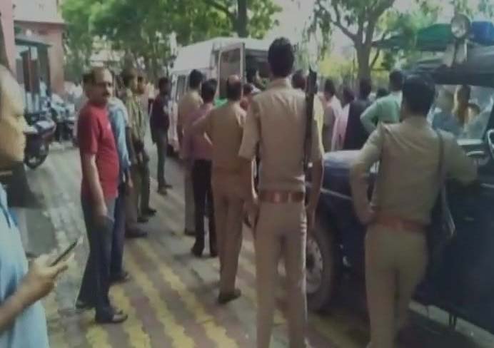 Mathura police arrested six people in murder of two jewellers. 