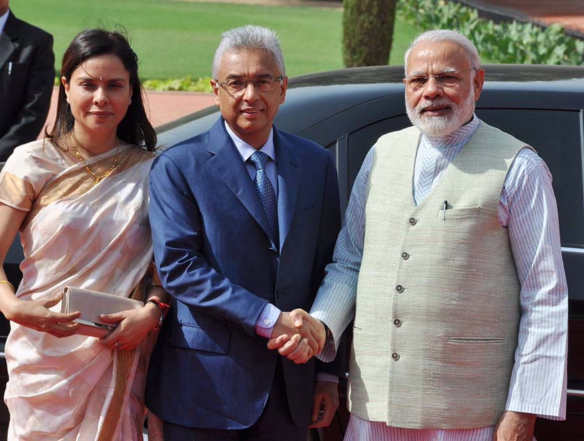 Prime Minister Narendra Modi shaking hands with Mauritius Prime Minister Pravind Kumar Jugnauth 