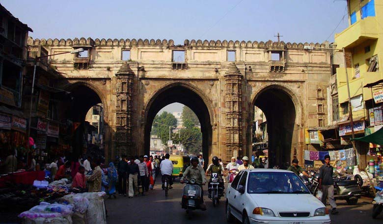 A view of Teen Darwaza in Ahemdabad 