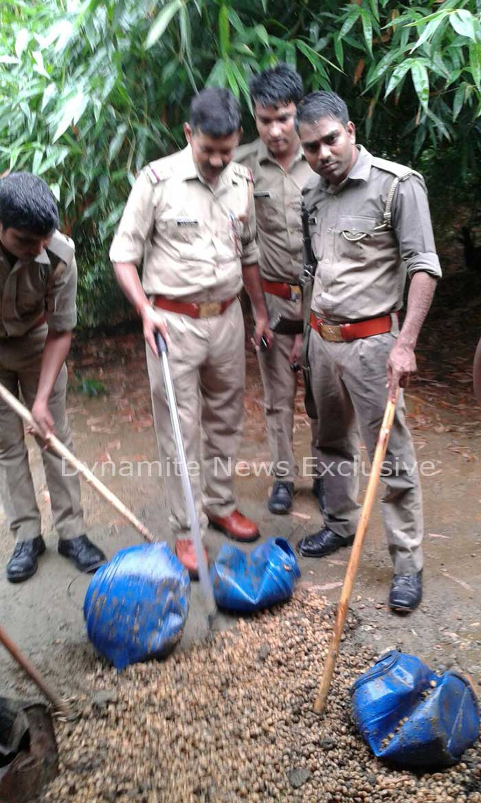 कच्ची शराब के साथ 2 गिरफ्तार