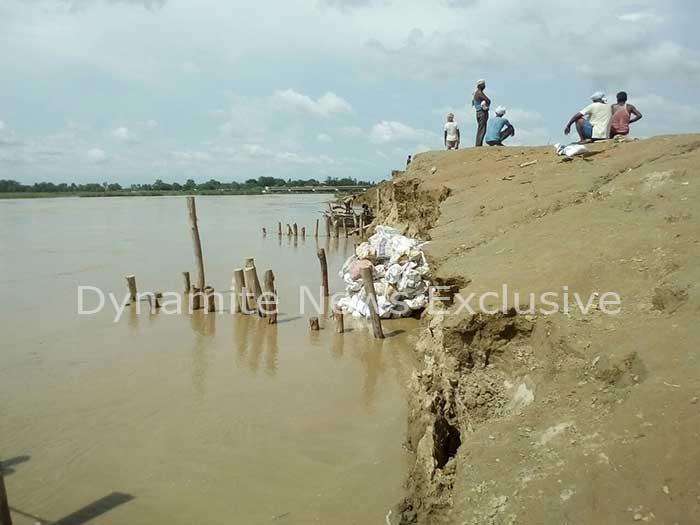 राप्ती नदी के बढ़े जलस्तर का दृश्य