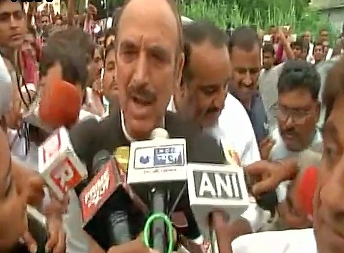 Congress leader Ghulam Nabi Azad