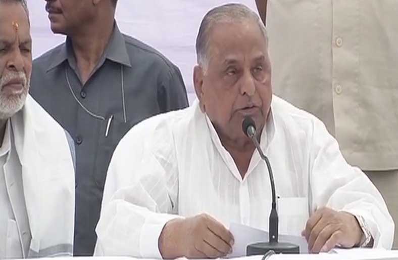  Mulayam Singh Yadav