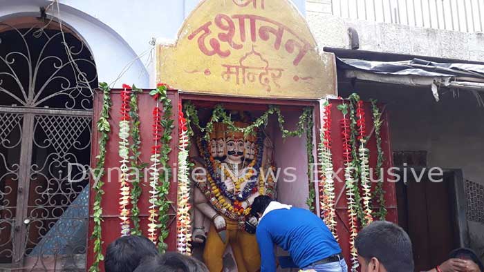 रावण का पूजा करते भक्त