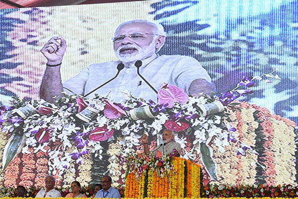 Prime Minister Modi addressing a rally at Rajkot