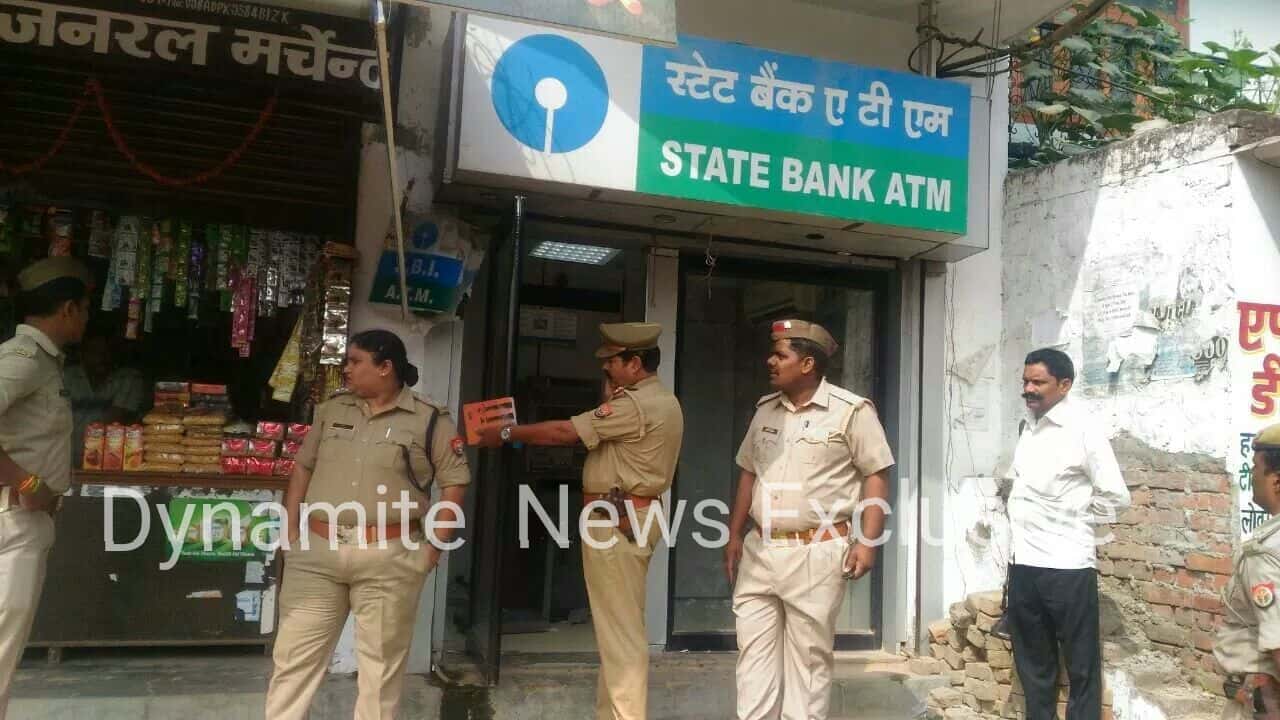 घटना स्थल पर मौजूद पुलिस