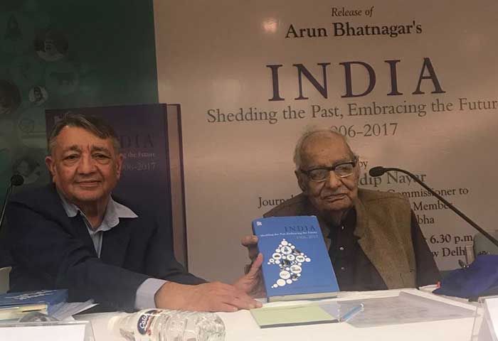 Arun Bhatnagar with Kuldip Nayar 