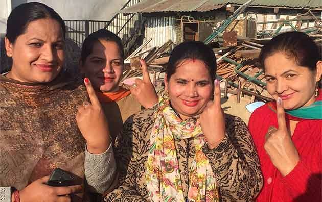 Polling underway in Himachal Pradesh 