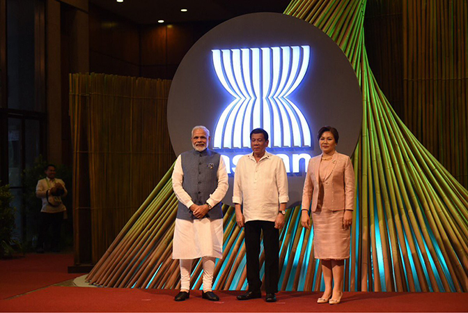 PM Modi meets Philippine President Rodrigo Duterte and his wife Honeylet Avancena  