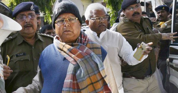 RJD Chief Lalu Prasad Yadav appearing in CBI Court in Ranchi on 3 January 