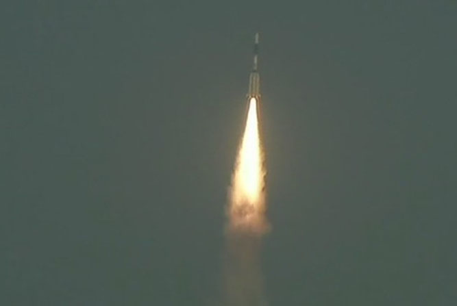  ISRO's GSLV rocket carrying the country's communications satellite GSAT-6A 