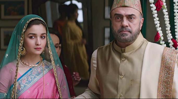 Still from Raazi song Dilbaro starring Alia Bhatt