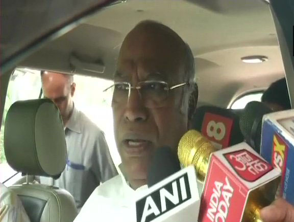  Congress leader Mallikarjun Kharge