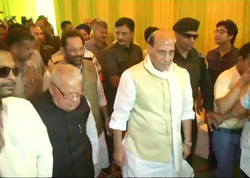 Rajnath Singh at  Union Minister Mukhtar Abbas Naqvi's residence 