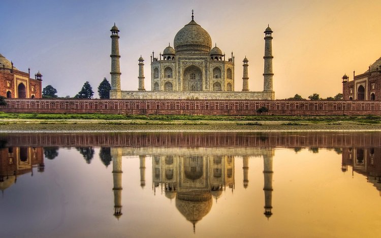  Taj Mahal