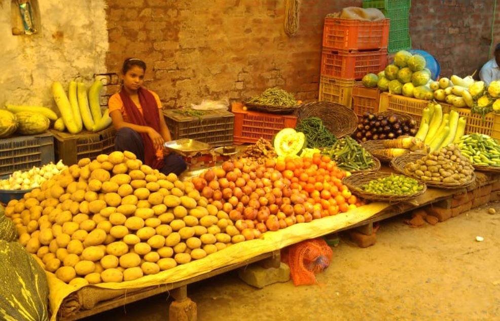 मंहगाई के कारण खरीदार भी नदारद