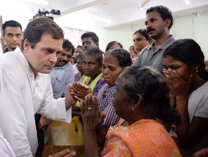 Rahul Gandhi meeting flood affected people in Kerala