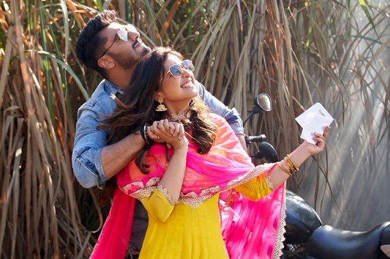 Still from song 'Tere Liye'