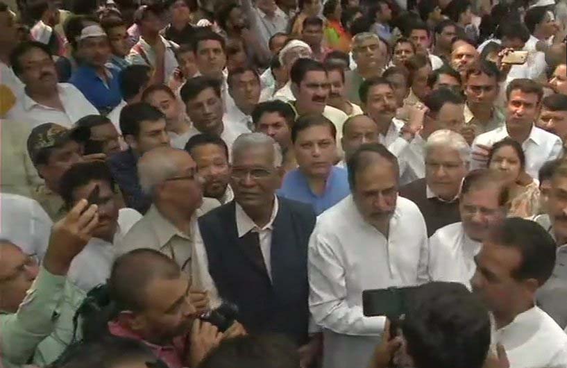 Congress Protest in Delhi led by Rahul Gandhi