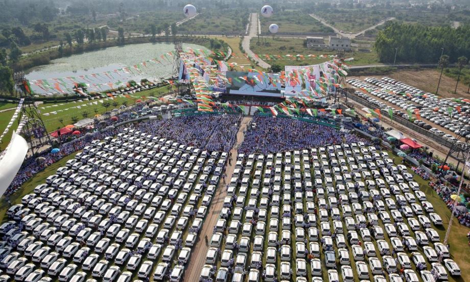 New cars, which will be distributed by India's diamond trader Savji Dholakia to his employees as Diwali gifts