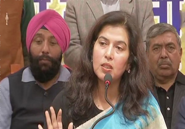 Saroj Pandey addresses media in Dehradun