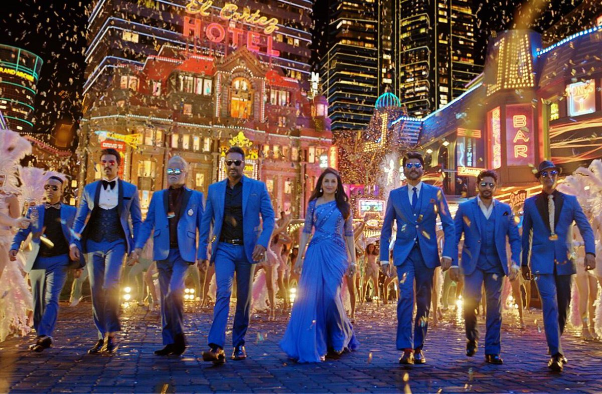 Total Dhamaal song scene