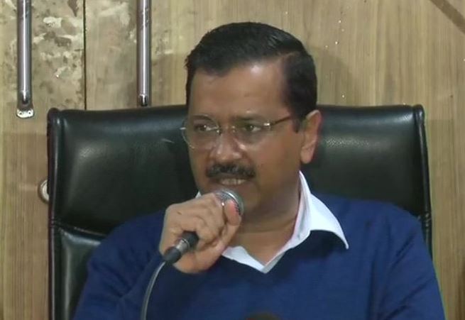 दिल्ली के मुख्यमंत्री अरविंद  केजरीवाल