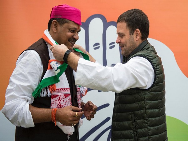 Kirti Azad  joined Congress in the presence of Congress President Rahul Gandhi