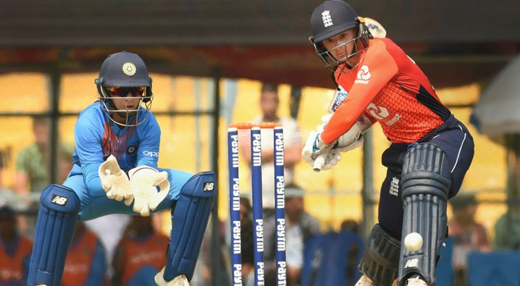 Indian women lose second T20, series to England