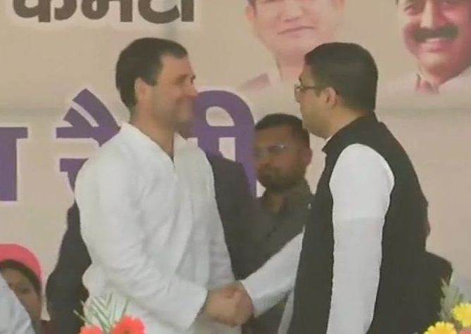 Senior BJP leader Bhuwan Chandra Khanduri's son Manish Khanduri joins the Congress