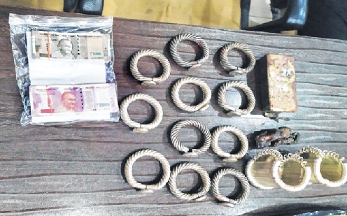 22-kg silver jewellery, Rs 11-lakh cash seized