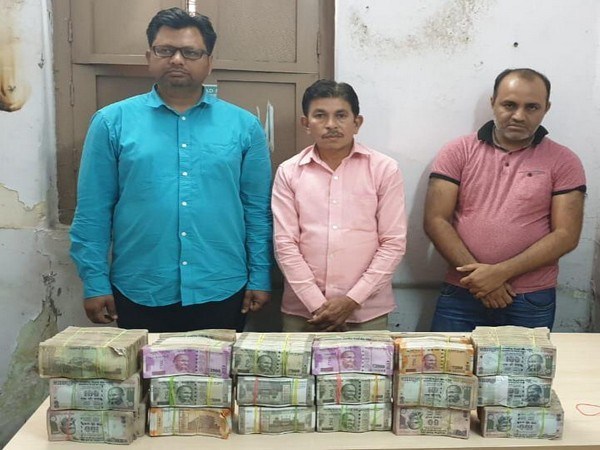 Hyderabad Task Force busts money transfer racket