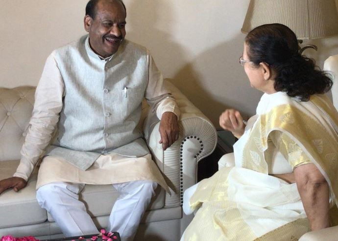 NDA candidate for the Lok Sabha Speaker's post Om Prakash Birla meets the outgoing Speaker Sumitra Mahajan