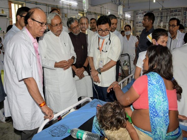 Chief Minister Nitish Kumar along with Deputy CM Sushil Modi at SKMCH in Muzaffarpur