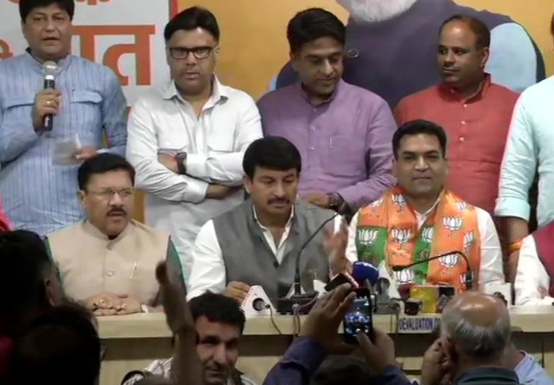 Former AAP minister Kapil Mishra joins BJP