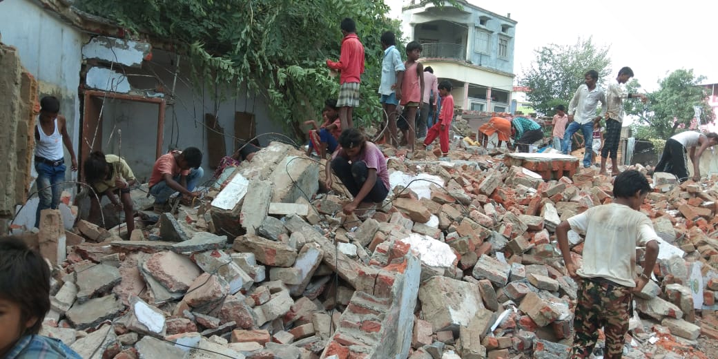 नग्न तांडव के बाद जमींदोज इमारतों का हाल