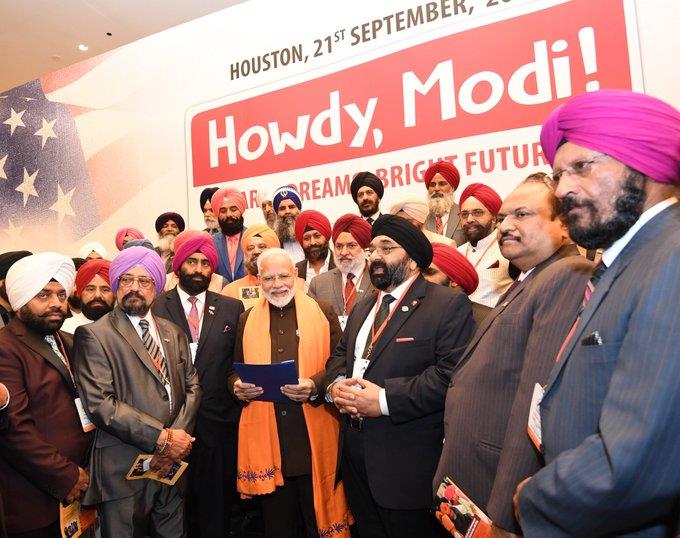 Prime Minister Narendra Modi interacted with members of the Sikh Community in Houston