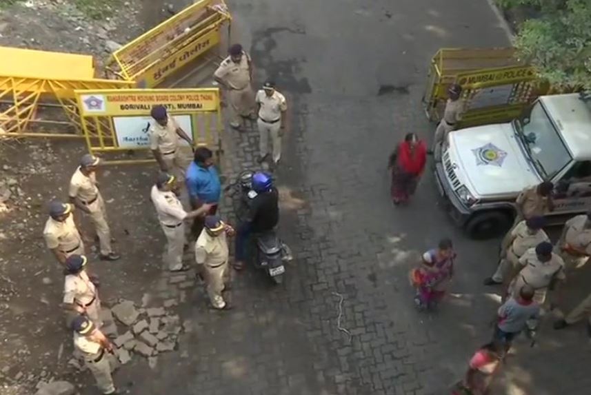 Mumbai police at metro site