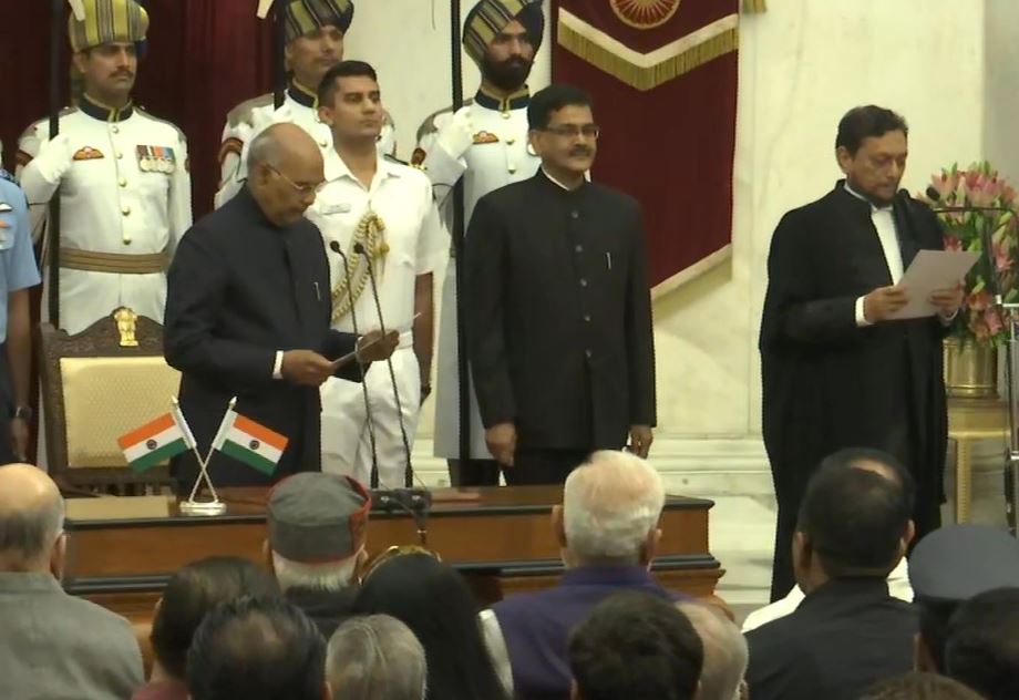 Justice Sharad Arvind Bobde taking oath as 47th Chief Justice of India