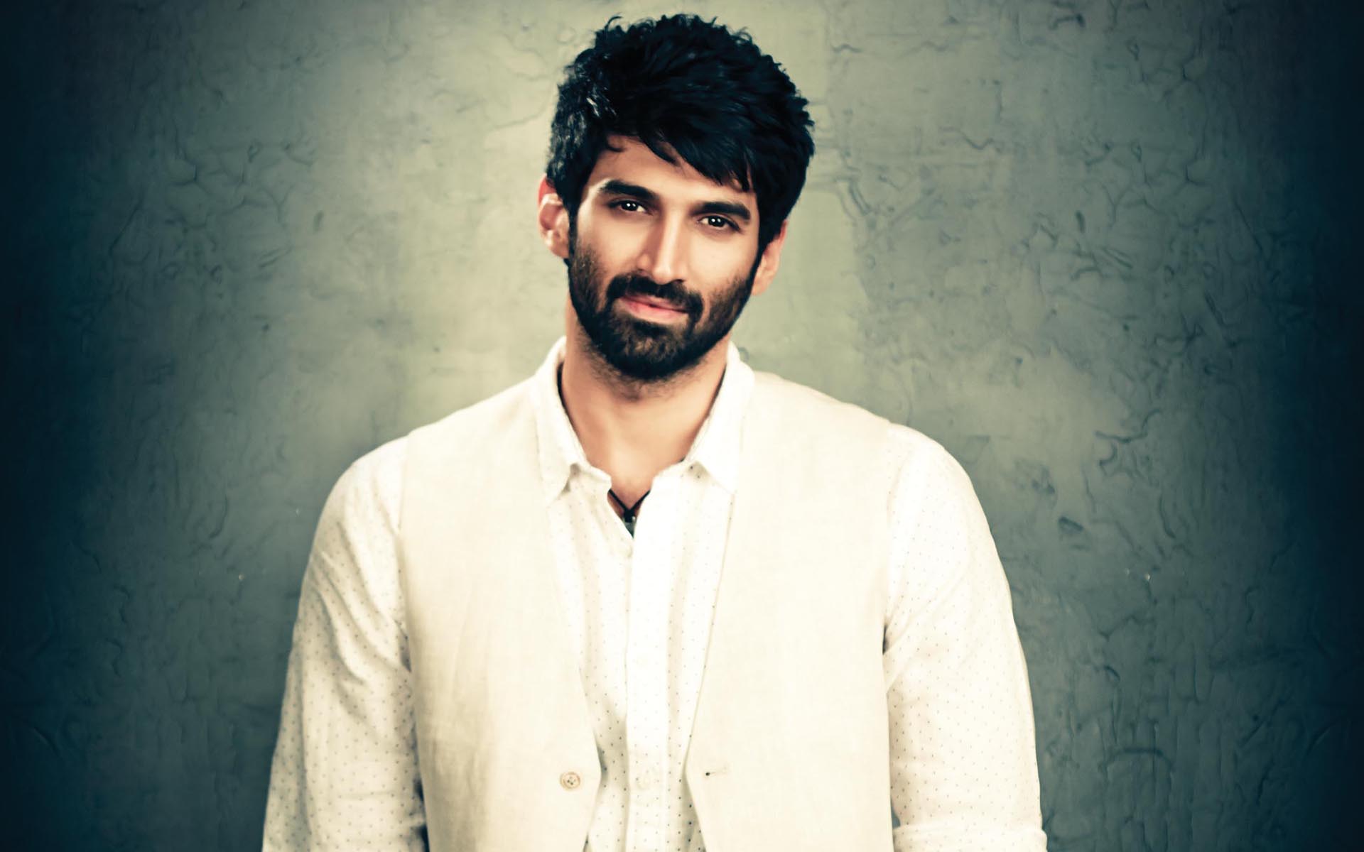 Aditya Roy Kapoor