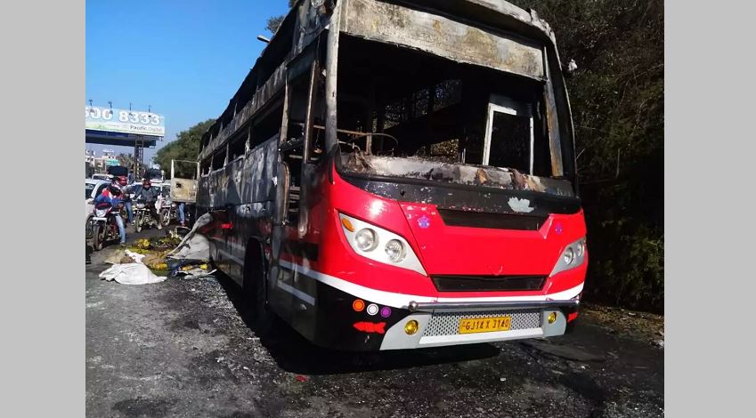 Luxury bus catches fire, no casualties