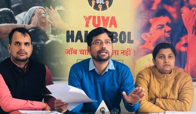 Team Yuva Halla Bol during the press conference