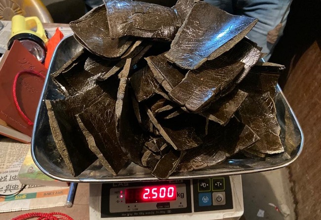 Seized 2.5 kg charas