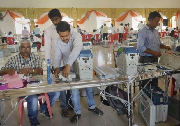 Technical glitch in EVMs (File Photo)